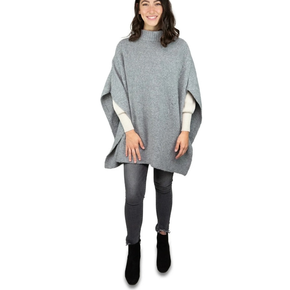 Time and Tru Women's Cable Knit Poncho Layering Piece Grey Color Size S/M